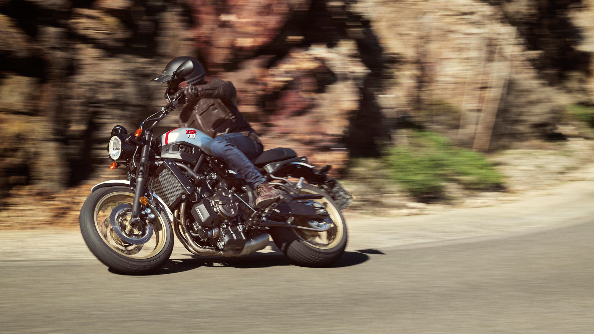 Yamaha XSR700 mieten